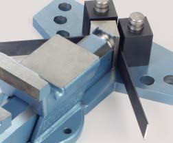 Supplied complete and ready to use with 15mm-18mm-22mm formers, straightening anvil and 2 corner supports.