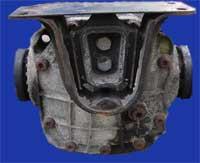 The Sierra diff has 2 types of drive-shafts: Lobro (Bolt-on - left picture) and Tripod (Splined - push in - right picture).