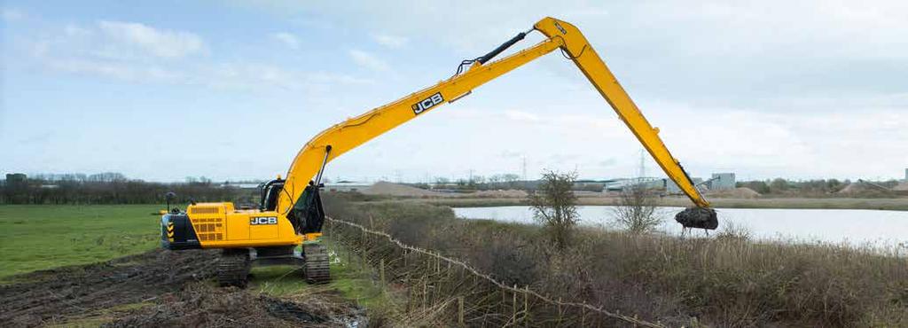 The boom geometry of our Long Reach excavators offers you the perfect blend of an extended dig envelope and huge tearout forces.