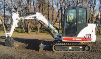 10 2 Maximum digging depth 10 2 Maximum dumping height 16 0 Maximum reach at ground level 40 HP Liquid-cooled diesel engine This is the long-armed version of the 331 excavator ideal for