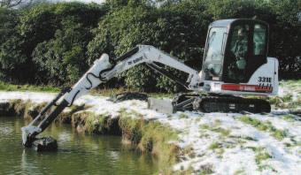 11 2 Maximum digging depth 10 9 Maximum dumping height 16 11 Maximum reach at ground level 40 HP Liquid-cooled diesel engine The 331E, based on the 331, is equipped with a
