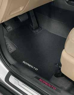 The trunk mat for 7 seater remains attached to the third row seat backs when they are in use. Finished with the Sorento logo.
