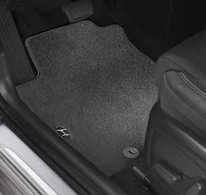 G4141ADE00 (LHD, set of 4) Textile floor mats, velour Introduce a good-looking yet hardwearing floor covering to your i30 in high-quality velour.