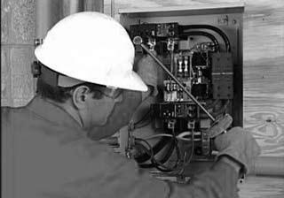 Being careful to support the lugs, torque the lugs in the transfer switch to the