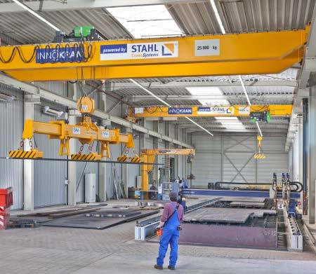 22 I 23 The SH wire rope hoist I The SH wire rope hoist in action 1 Single and double girder overhead travelling cranes with STAHL CraneSystems SH wire rope hoists and magnet spreaders are used in a