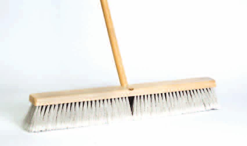 FLOOR SWEEPS CENTER-FILL WITH BORDER BLACK TAMPICO CENTER This sweep removes dirt and picks up dust by combining a black tampico center with a border of blended horsehair and poly.