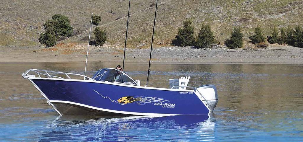 BOWRIDER KEY FEATURES 520, 550,, 620, 660, 700 SELF-DRAINING ALUMINIUM DECK HIGH TENSILE 5083 PLATE HULL CUSHIONED BOW SEATING WITH STORAGE SEASTAR HYDRAULIC STEERING SYSTEM FOLDING TRANSOM DOOR 520,