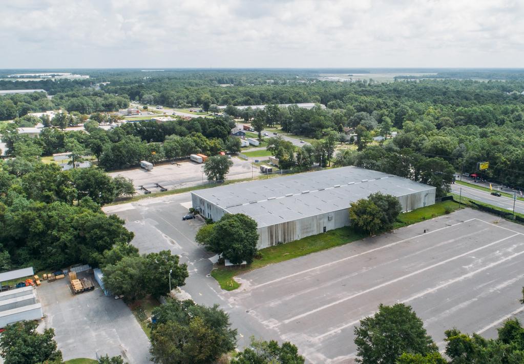 PROPERTY OVERVIEW ACREAGE LEASE RATE BUILDING TYPE AVAILABILITY DROP YARD TAXES 2.38 Acres Approx. $8,750/MO NNN Vacant Drop Yard Immediately $5,474.