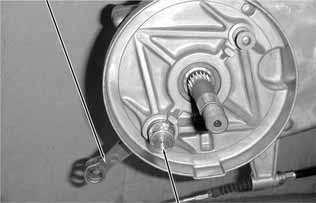 13. REAR WHEEL/REAR BRAKE/ REAR SUSPENSION REAR BRAKE ASSEMBLY Apply grease to the anchor pin. Apply grease to the brake cam and install it.
