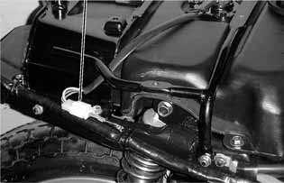 Vacuum Tube Fuel Tank FUEL UNIT Refer to Section 17 for the fuel unit inspection.