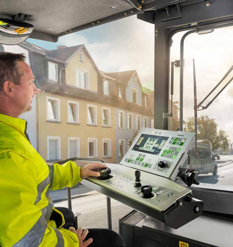 Intuitive operation Take control of your operation with the new Electronic Paver Management (EPM3) system.