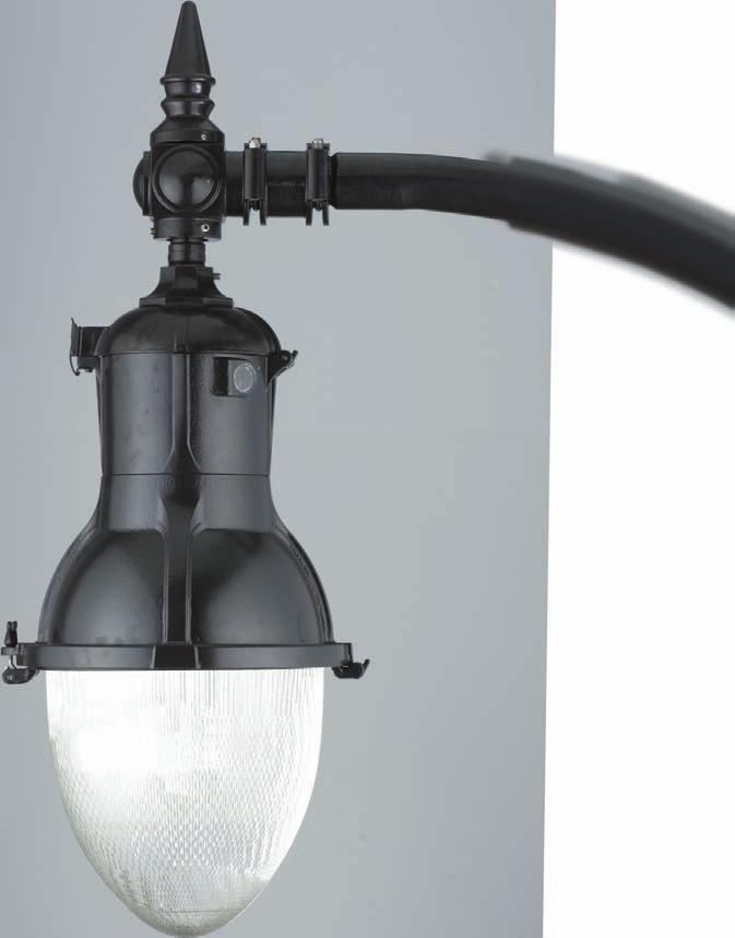 IP rating Reliability Lamp Types 70-400 watt metal halide