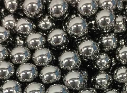 MATERIALS AND COMPONENTS BALLS The balls used in HQW s spindle bearings are usually made of stainless steel (X65Cr13).