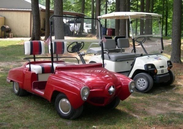 Golf Cart Laws Common theme--state laws differ: Iowa requires operator to have valid driver's license. Colorado and Florida do not allow Golf Carts to be operated by a person under age 14.