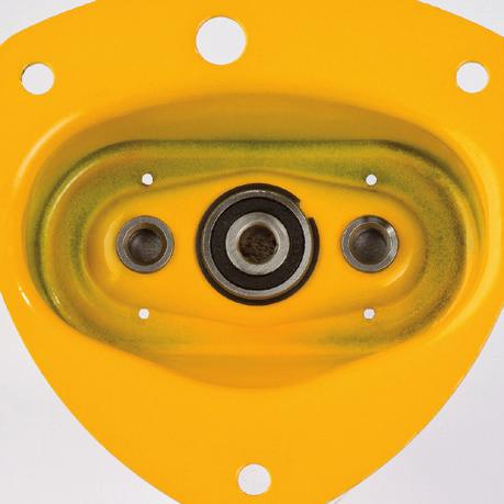 High quality bearings on side plates, gearbox and load chain sheave ensure smooth operation of load chain and