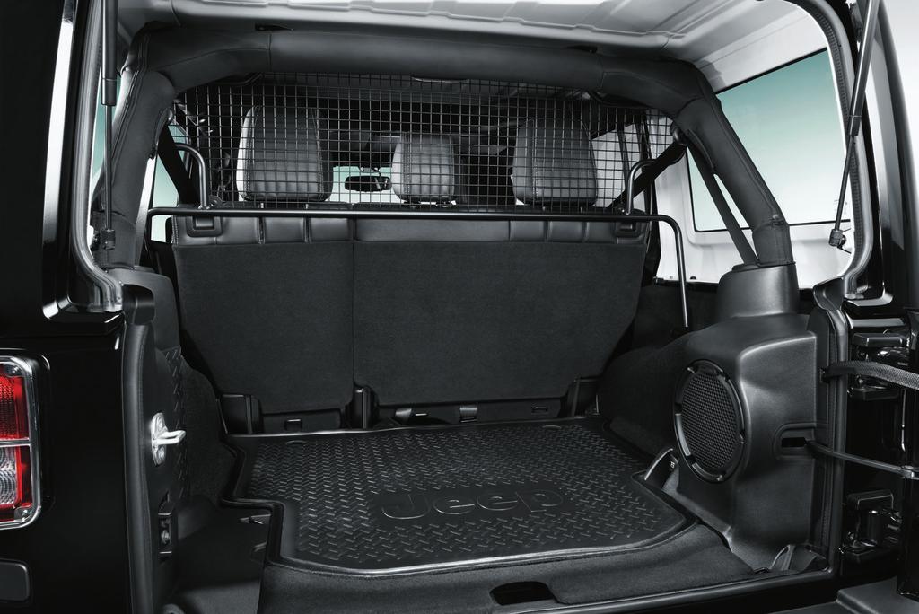 REF. K82213184 * CARGO LINER High bordered with Jeep logo. For 4 doors version only. REF.