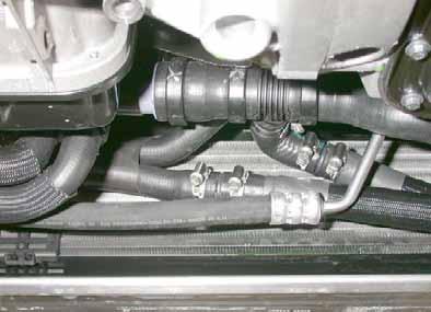 7 Hose on heat exchanger outlet/auxiliary heater