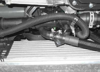 Hose on heat exchanger outlet/auxiliary heater A 5