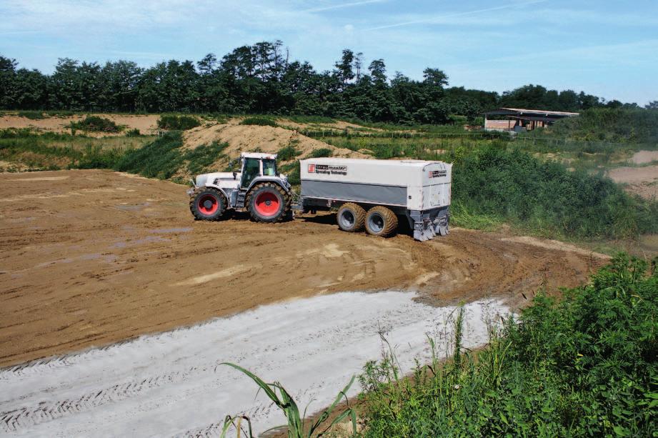 with cement for the development of an industrial estate 16 MC mounted on a 4-axle truck: preparing the foundation for