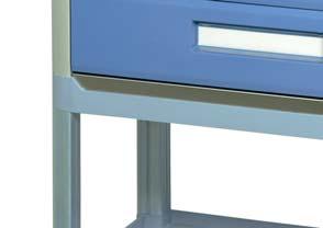 Available colours for drawers: blue, red, green and