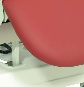 Includes anatomical armrests, adjustable in height and posi on.