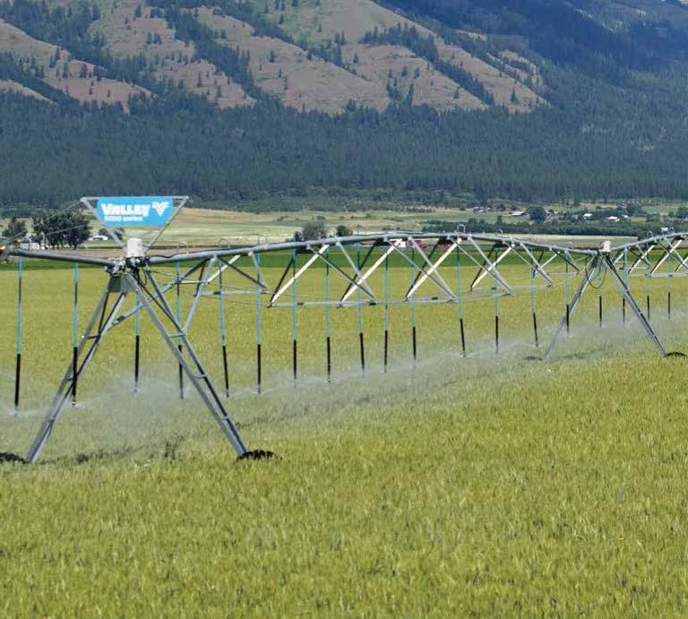 The Valley 5000 series provides a cost-effective irrigation solution for smaller fields up to 60 acres.