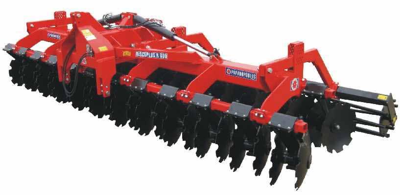 Compact Disc Harrow DiscoPlus R 3 point hitch Robust frame Hydraulically folding frame (transport width approx.