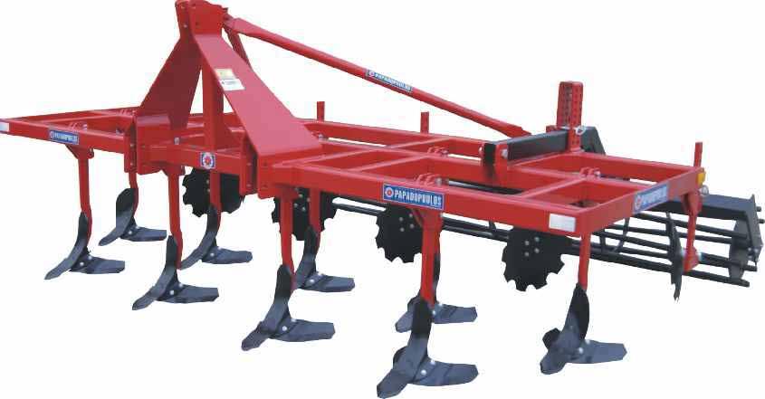 Stubble Cultivator TerraMax 3 point hitch Robust, rigid frame 100x100x8 up to 4 m working width Robust, hydraulically foldable frame, from 4 m on working width 2 bank construction, shear bolt secured