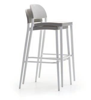 Collection with aluminium frame, seat and