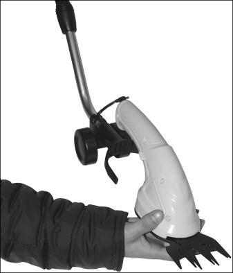 (Fig.5-6) Fitting the telescopic handle: 1) Guide the handle at the desired angle into the wheel