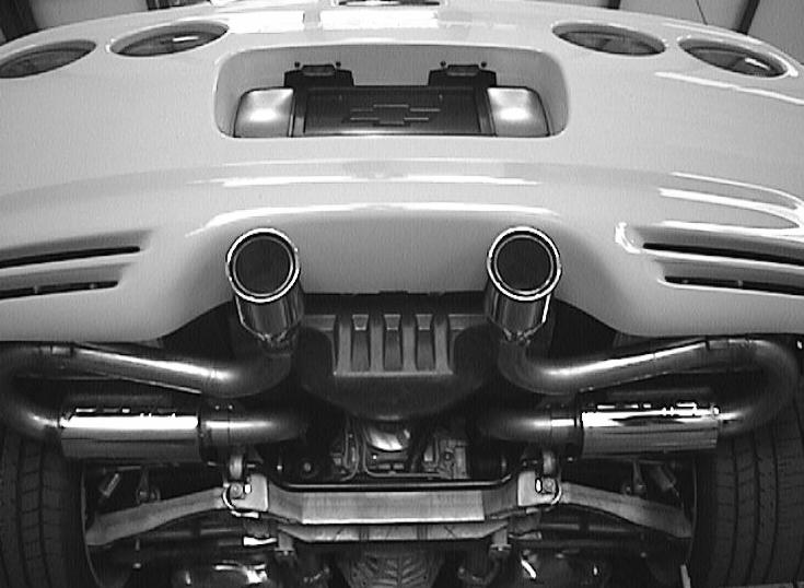 4. Holding exhaust tips into proper position tighten the Accuseal clamps to 32-35 ft. lbs. and the flanges to 35-40 ft. lbs. 5.