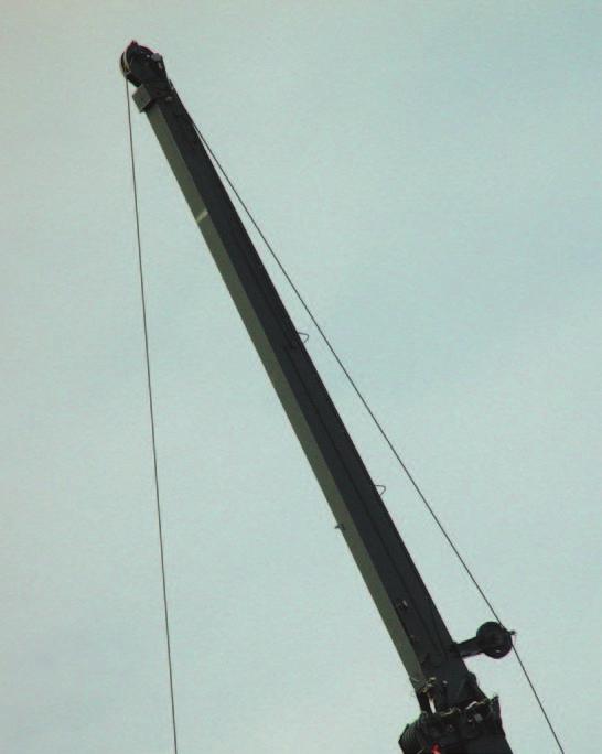 Features shape The RT5E-2 incorporates a rectangular boom shape made from 100