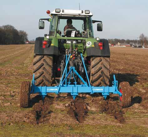 Labrador Tramline Subsoiler Prevent Yield Losses due to Waterlogging Loosen Tramlines up to a Depth of 65 cm Protection from Damage Waterlogging prevents well-regulated gas exchange in the soil.