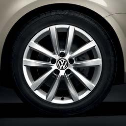 ADDITIONAL ITEMS OF STANDARD EQUIPMENT: EXECUTIVE (OVER S) ADDITIONAL ITEMS OF STANDARD EQUIPMENT: EXECUTIVE STYLE (OVER EXECUTIVE) WHEELS AND SUSPENSION Alloy wheels, four 7½J x 17" Michigan with