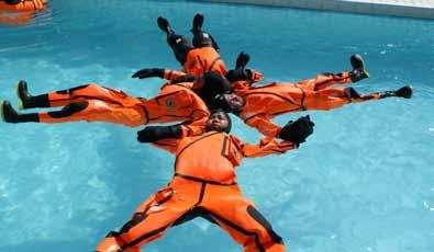 BASIC SAFETY TRAINING REFRESHER COURSE Trainees, who successfully complete the course, are able to demonstrate the required minimum standard of competency set out in the STCW 95.