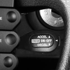 10-6 2) Accelerating with the Cruise Control System (1) While the cruise control system is running 1.