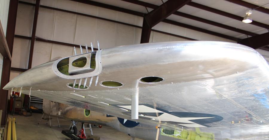 the seams on the two wing tips are now completed with the exception of