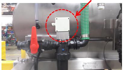 4. Filling Tank Filling with Automatic Shutoff The tank is fitted with an optional level sensor and relay which can facilitate automatic shut off of the filling pump.