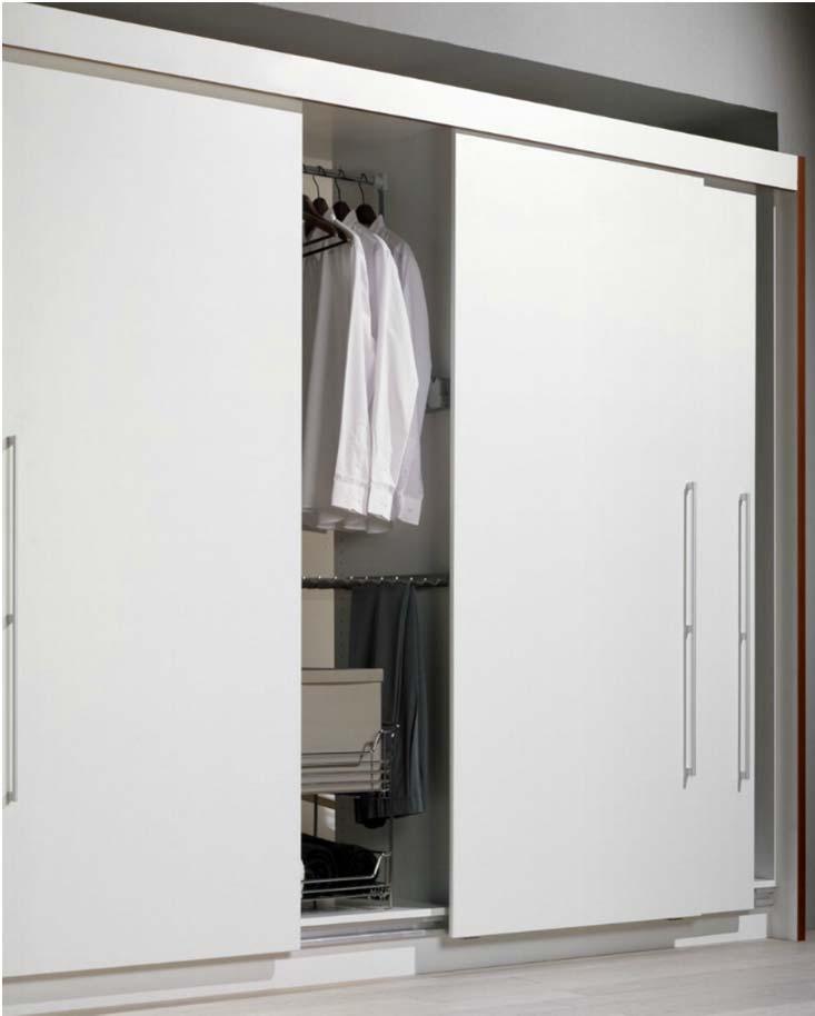 Top running sliding door Top Line 25/27 Top-running sliding-door fitting Top Line 25/27 Freedom of movement for small and large cabinets For 1, 2 or 3 sliding doors For