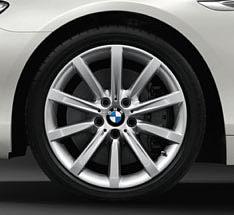 [ 07 ] 19" M light alloy Double-spoke 351 M wheels with run-flat tyres.