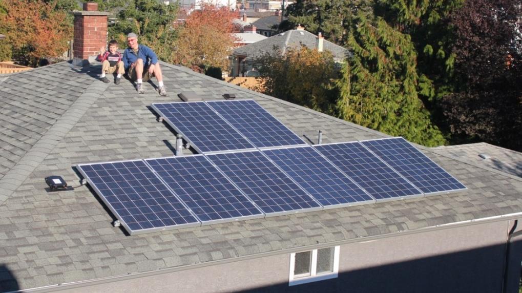Residential Solar Electricity in Canada The Solar Wave is Coming! Dave Egles, MSc HES Home Energy Solutions Ltd. 320 Mary St., Victoria BC www.hespv.com, degles@hespv.