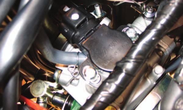 FIG.F FIG.E FIG.D 5 Unplug the stock wiring harness from the injector as shown in Figure D.