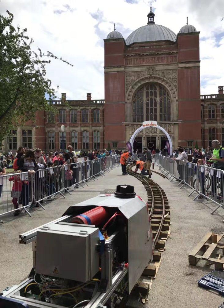 The Hydrogen Pioneer V6 Institution of Mechanical Engineers (IMechE) Railway Challenge : teams of students & graduates from UK universities & rail companies compete to build narrow gauge loco to