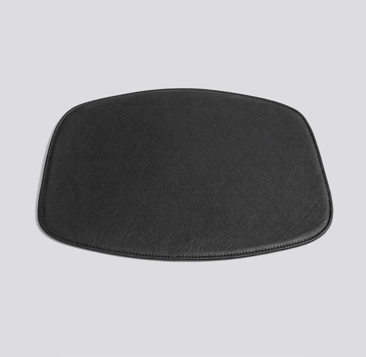 AAC Seat pad Seat Pad for AAC with arm Material Surface by HAY, Steelcut Trio or black pigmented leather, foam Polyurethane, anti-slip back Dimension W41 x D41 x H0,5 cm With arm Without arm Price