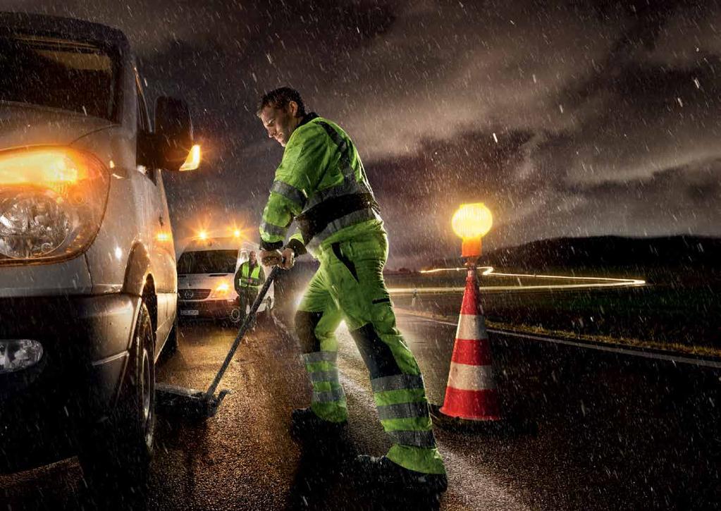 Mercedes-Benz MobiloVan FREE roadside assistance for 30 years*.