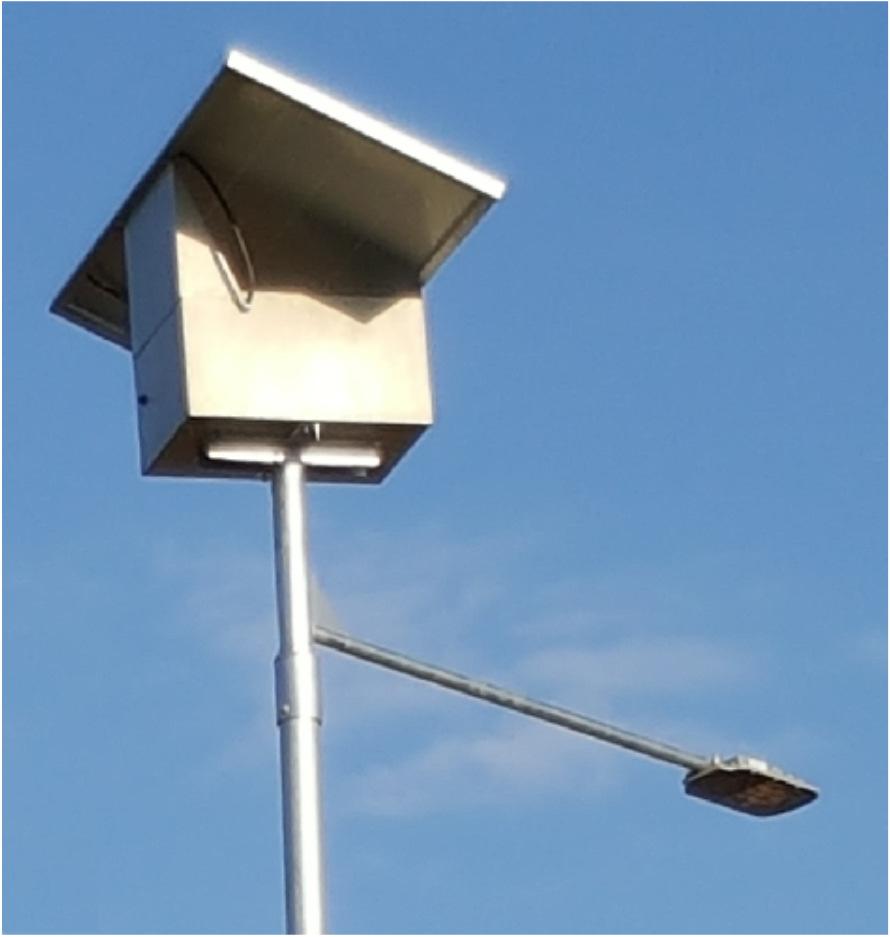 SUNCOLECT SOLAR STREETLIGHT/FARM SECURITY LIGHT The light comes complete with or without a mounting pole Suncolect street/farm security light features: No Eskom or Utility power is required.