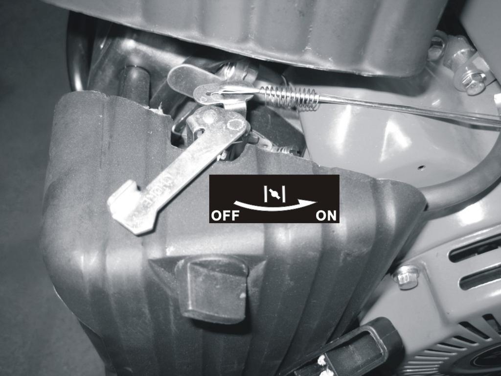 To start a cold engine, move the choke lever to the CLOSED position.