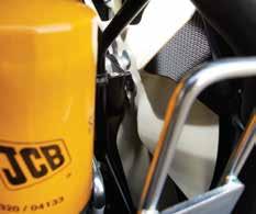 1 The 109hp (81kW) and 125hp (93kW), JCB EcoMAX engines are fitted with a variable speed cooling fan that automatically reacts to ambient temperatures, adjusting fan speed to maximize cooling and