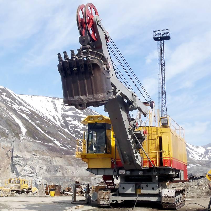 EXCAVATORS The crawler-mounted mining shovel EKG-5A is a basic model, embodying the designing and service experience accumulated for many years.