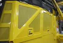 375" thick guarding protects the sides and rear of the fuel and hydraulic tank group from damage